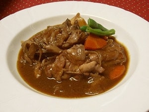 コックオゥヴァン(チキンの赤ワイン煮)